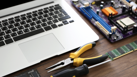 LE ROURET : consultation pour la Maintenance des installations informatiques 