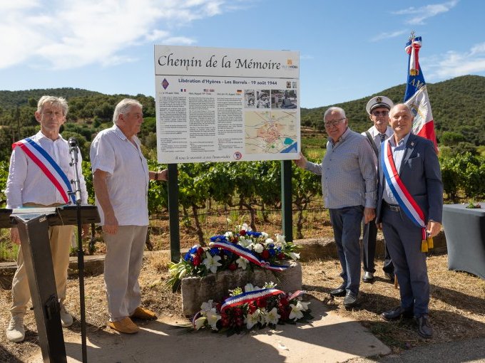 À Hyères, en août 1944,