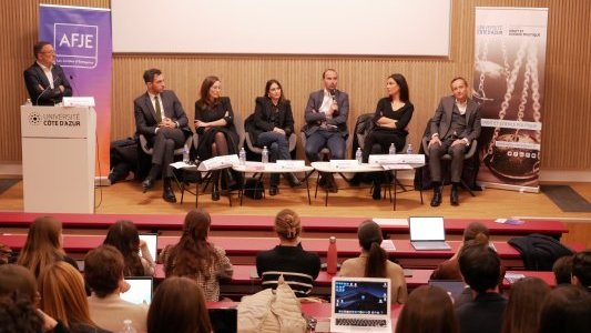 Soirée AFJE 06 : Les précieux conseils de professionnels à des étudiants en droit