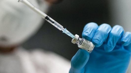 Les grandes villes et intercommunalités appellent à accélérer le déploiement de la vaccination contre la Covid-19