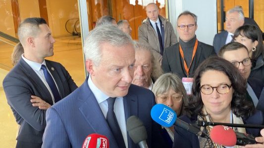 IA : « Réguler c'est bien, innover c'est mieux », pour Bruno Le Maire