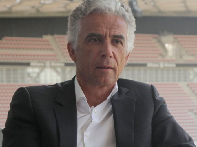 Jean-Pierre Rivère propose