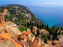 Roquebrune cap Martin : Construction de logements et de commerces