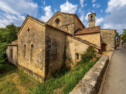 Appel aux dons pour sauver l'abbaye Chalaisienne de Valbonne