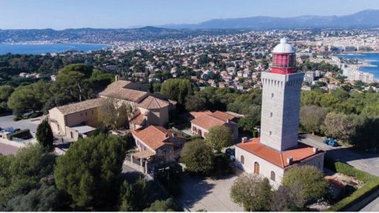 Antibes : Le phare de la Garoupe rouvre au public