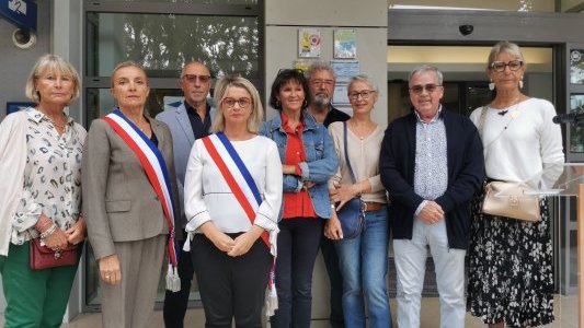 À Cavalaire-sur-Mer, l'heure était au recueillement