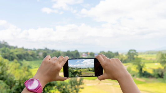 Transformation numérique : France Num, CCI France et CMA France s'allient pour accompagner les professionnels du tourisme