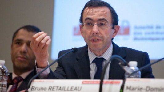 Pour Bruno Retailleau (LR) la stratégie du confinement est insuffisante