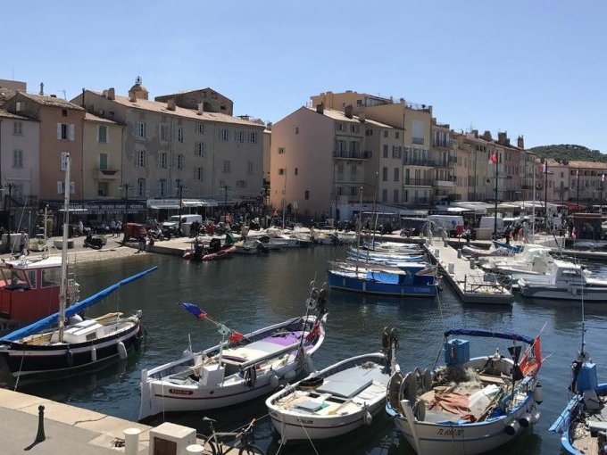 A Saint-Tropez, des (...)