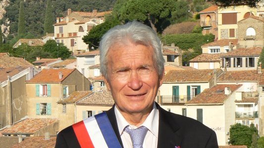 A Bormes-les-Mimosas, le bel hommage à Albert Vatinet