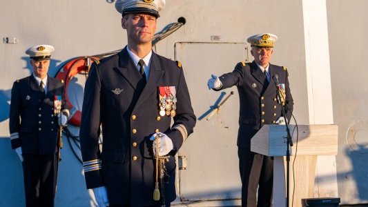 Xavier Brignoli, nouveau commandant de la frégate Surcouf