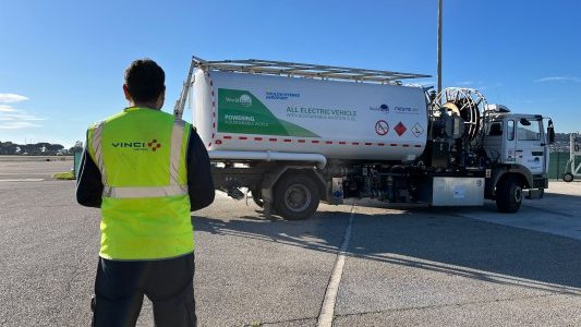 Hyères, 1er aéroport français à atteindre le zéro émission nette