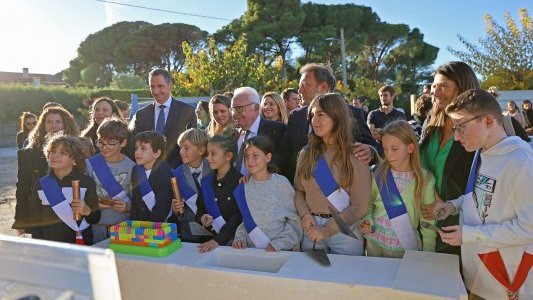  Au Pradet, une première pierre pour la future école Marcel Pagnol