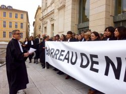 Réforme des retraites : les avocats poursuivent le bras de fer