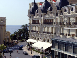 Une vente événement / L'Hôtel de Paris de Monte Carlo : 4 000 lots vendus aux enchères en 6 jours