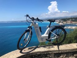 La Métropole lance avec ENGIE Solutions une expérimentation de vélos à hydrogène auprès de ses agents