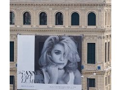  Cannes fait le mur : une exposition monumentale de photographies dans les rues de Cannes