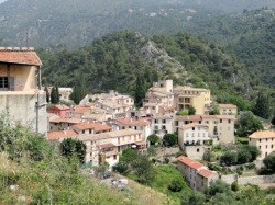 TOURRETTE-LEVENS : 270 000 € pour la réfection de la place de la Légion d'Honneur