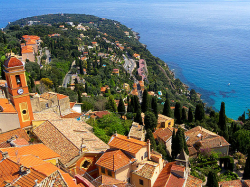 ROQUEBRUNE CAP MARTIN : Mise en place d'un balisage écologique