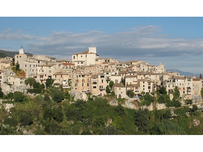 TOURRETTES SUR LOUP (...)