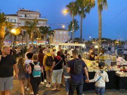 Sanary-sur-Mer, ville balnéaire emblématique de la côte